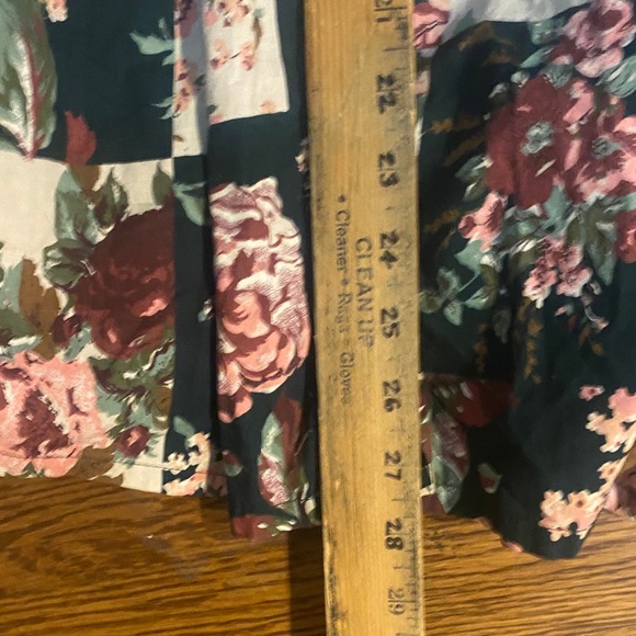 Floral Patchwork Maxi Dress with Puff Sleeves size 6 - Picture 8 of 11